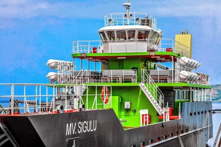 kiu-general-news-president-museveni-commissions-300-seater-ferry-mv-sigulu