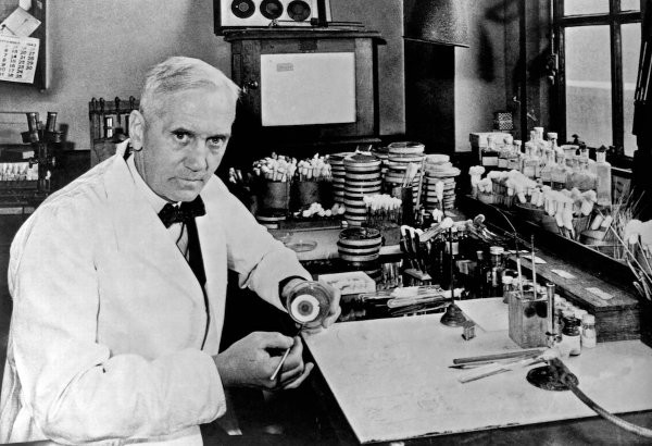 medicine-history-the-queer-story-of-sir-alexander-fleming’s-discovery-of-penicillin
