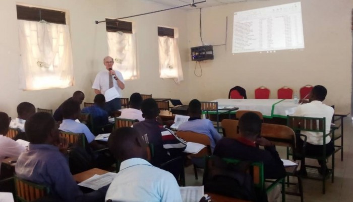 renowned-pharmacists-engage-kiu-students-in-an-insightful-three-day-lecture